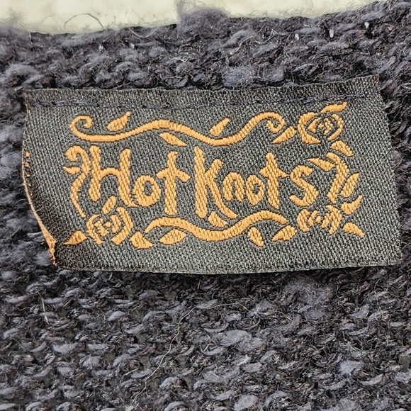 Hot Knots Women's Button Front Knitted Cardigan - Picture 3 of 8